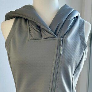 Levelwear Verve Cool Grey Hooded Asymmetric Zip Fleece-Lined Vest – US M